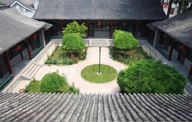 四合院庭院設(shè)計(jì) 現(xiàn)代四合院建筑設(shè)計(jì)方案